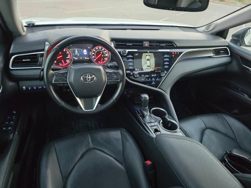 Toyota Camry 2018 - 410 000 TMT - Ашхабад - img 2