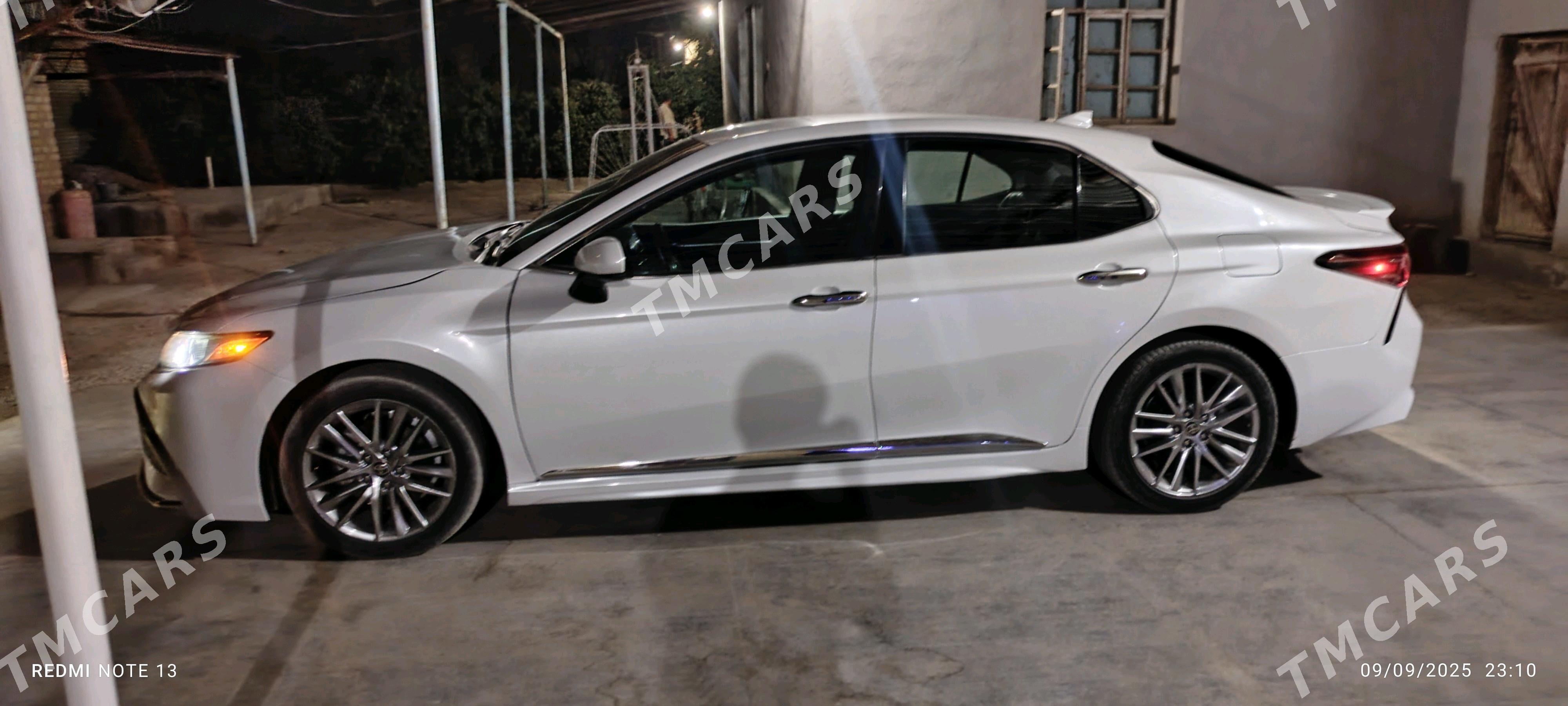 Toyota Camry 2021 - 320 000 TMT - Baýramaly - img 3