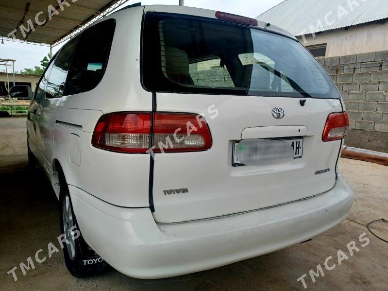 Toyota Sienna 2002 - 130 000 TMT - Ак-Бугдайский этрап - img 3