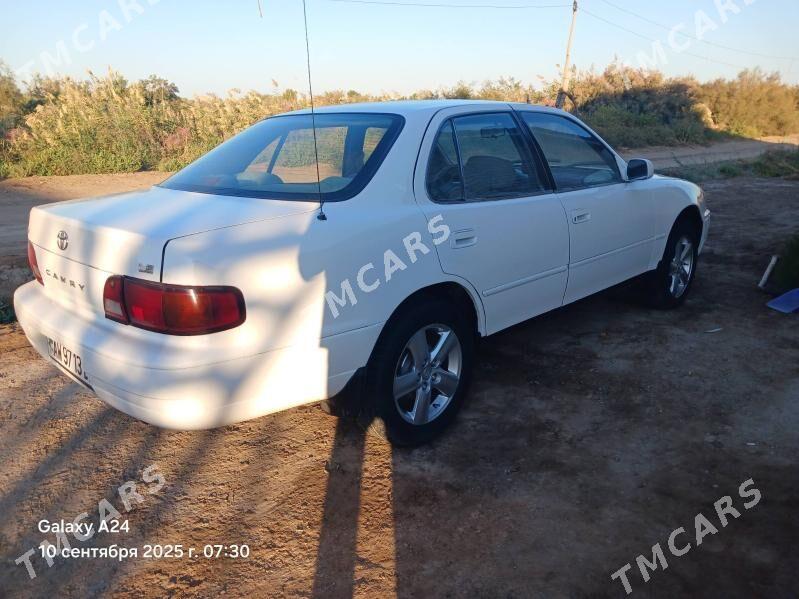 Toyota Camry 1995 - 70 000 TMT - Кёнеургенч - img 2