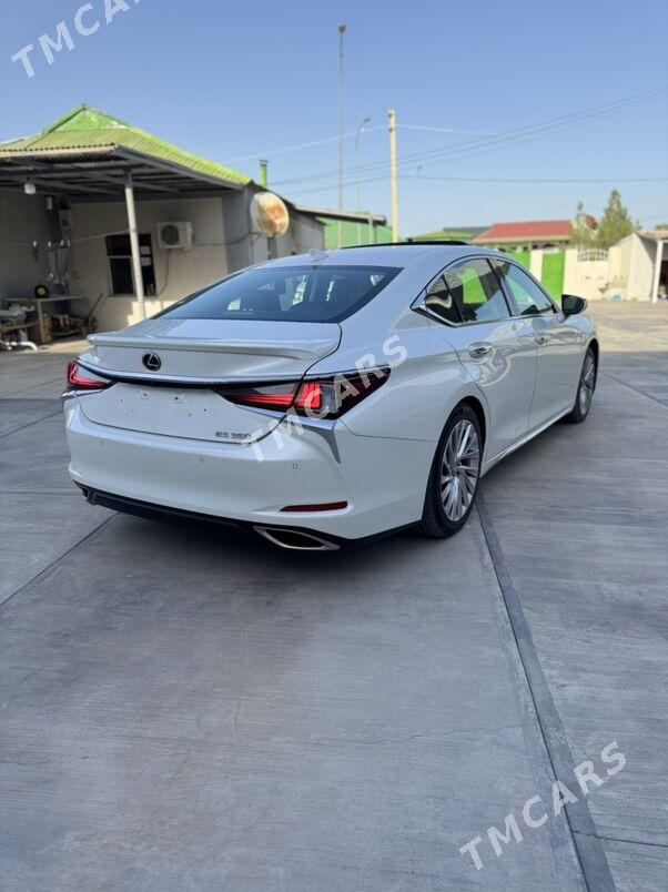 Lexus ES 350 2019 - 450 000 TMT - 16-njy tapgyr - img 8