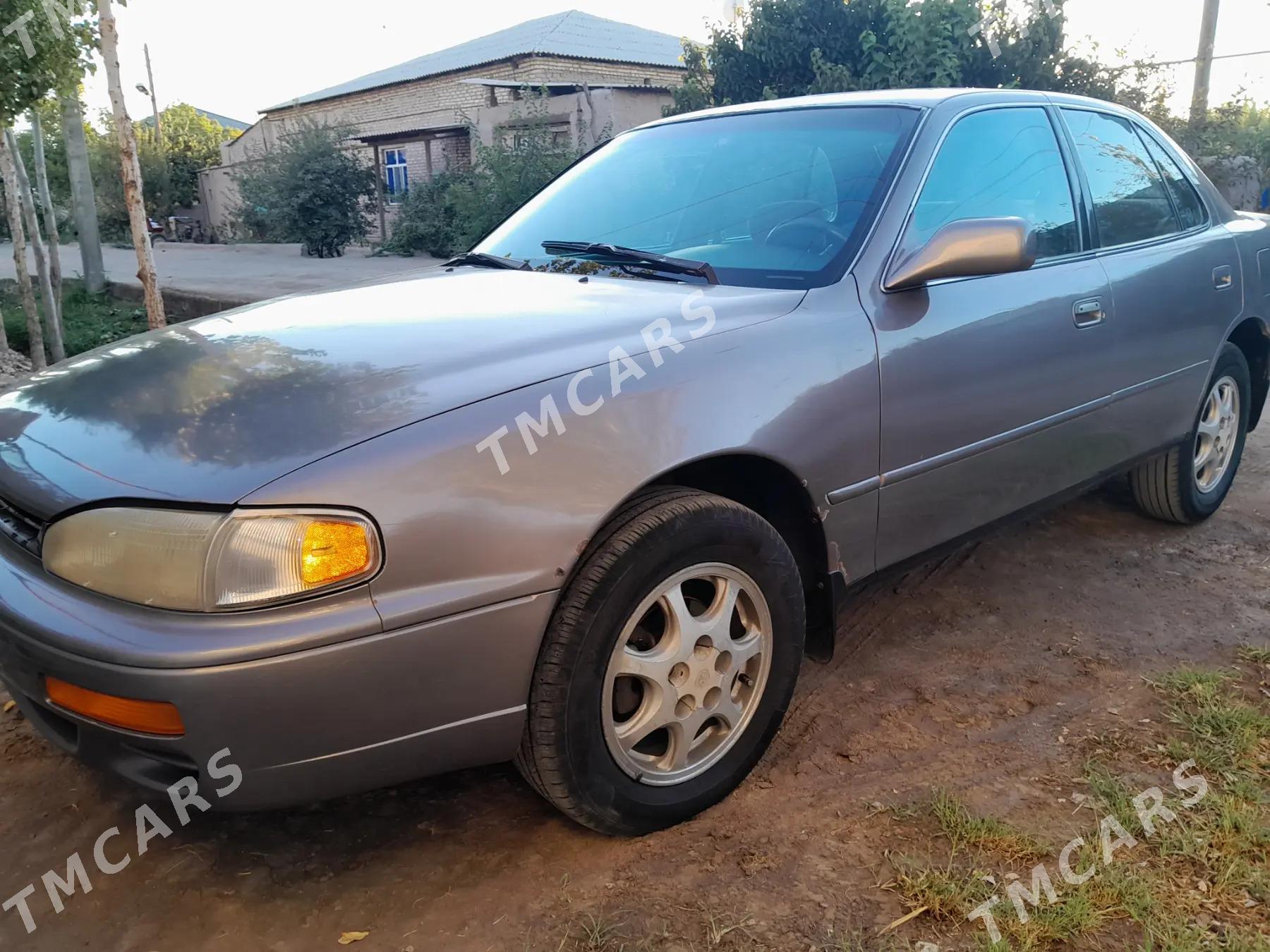 Toyota Camry 1995 - 100 000 TMT - Болдумсаз - img 2