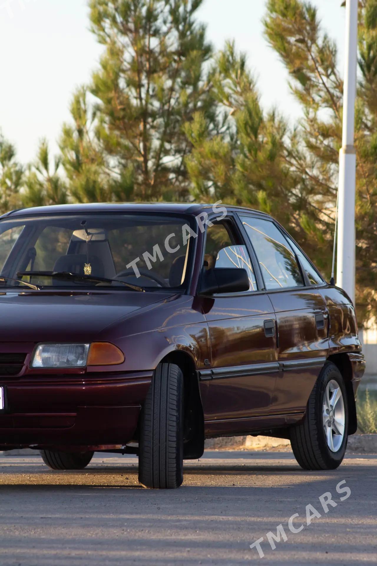 Opel Astra 1992 - 45 000 TMT - Дарганата - img 2
