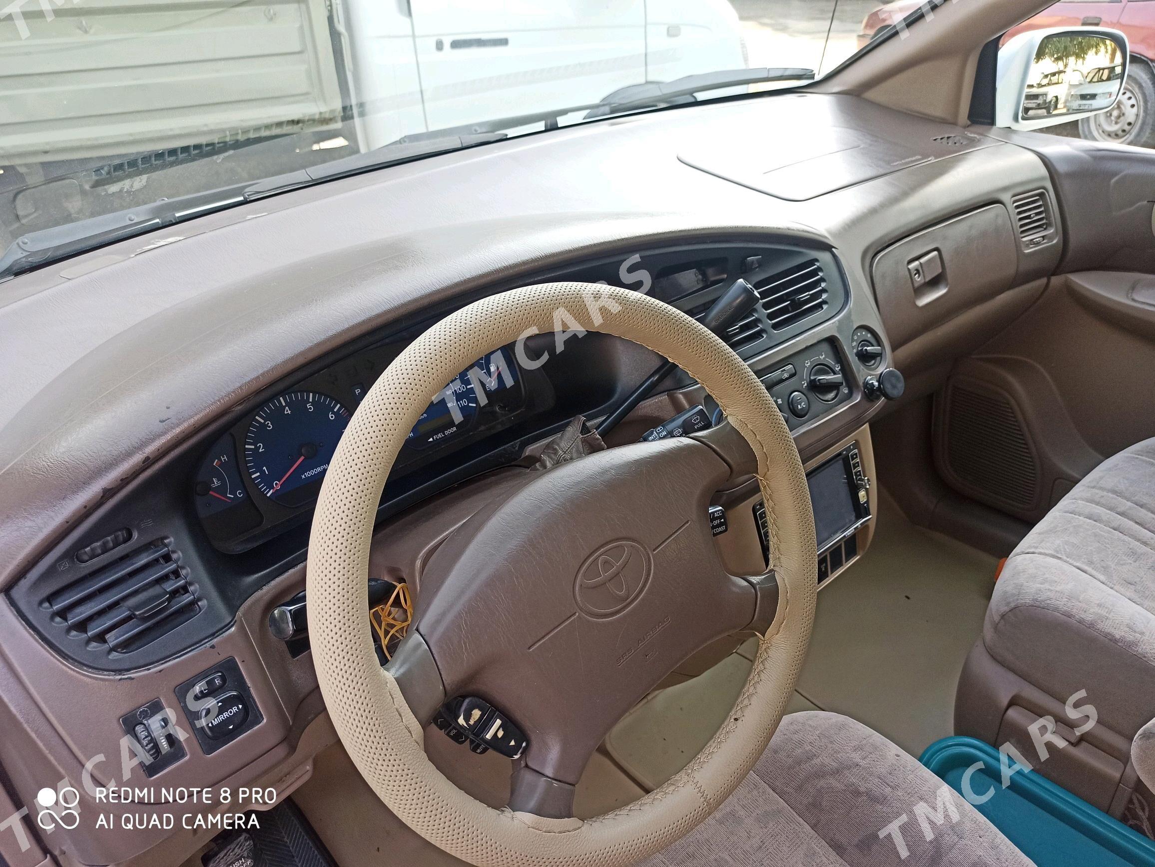 Toyota Sienna 2002 - 174 000 TMT - Байрамали - img 3