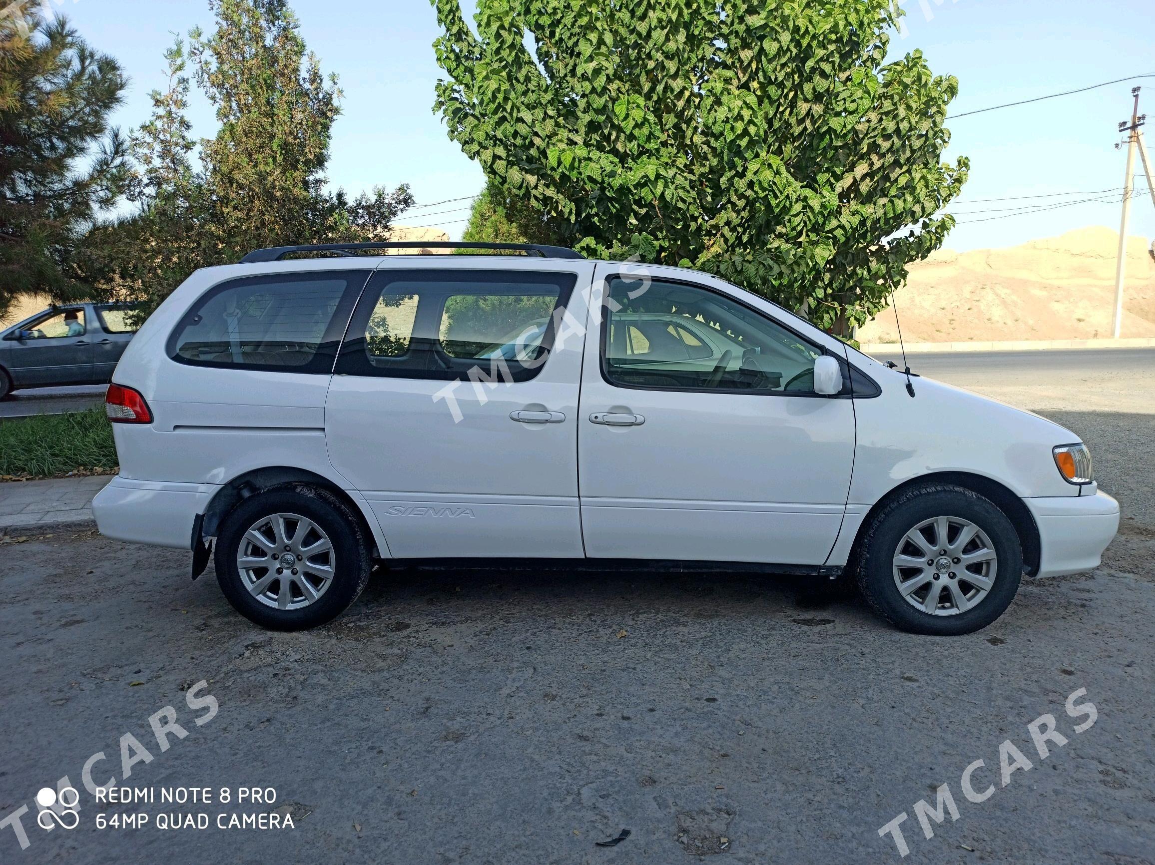 Toyota Sienna 2002 - 174 000 TMT - Байрамали - img 4