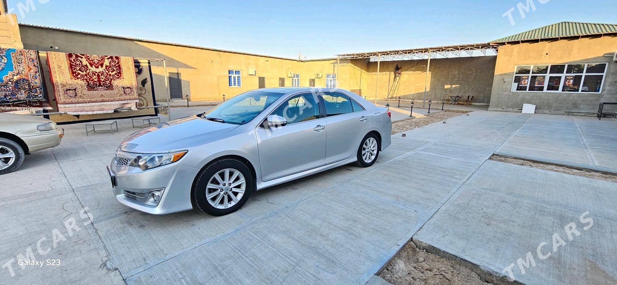 Toyota Camry 2012 - 220 000 TMT - Теджен - img 5
