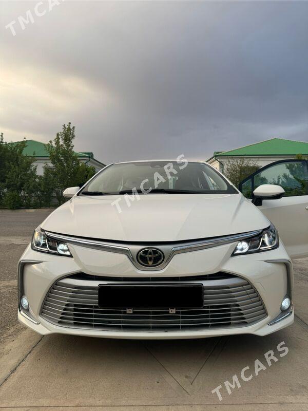 Toyota Corolla 2022 - 245 000 TMT - Тязе заман - img 8