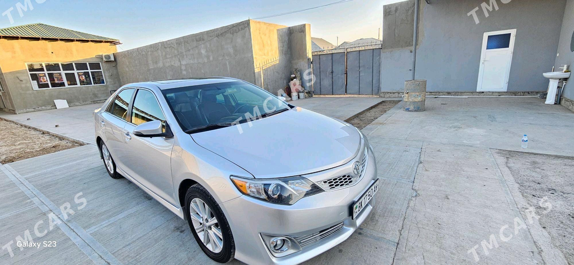 Toyota Camry 2012 - 220 000 TMT - Теджен - img 7