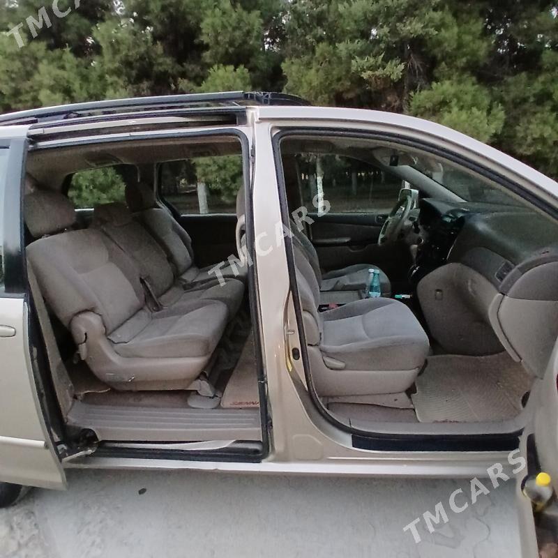 Toyota Sienna 2005 - 227 000 TMT - Aşgabat - img 8