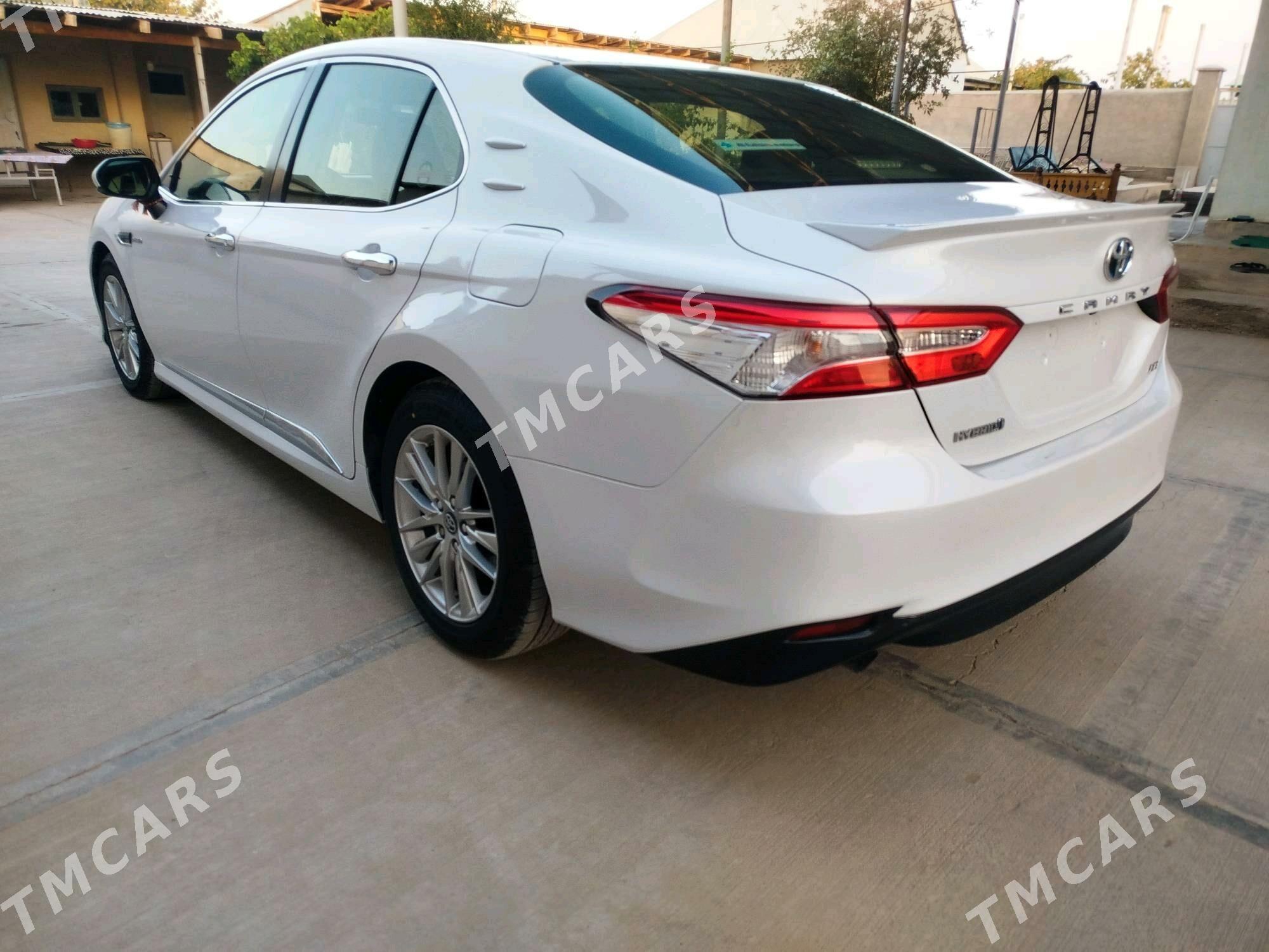 Toyota Camry 2020 - 220 000 TMT - Теджен - img 3