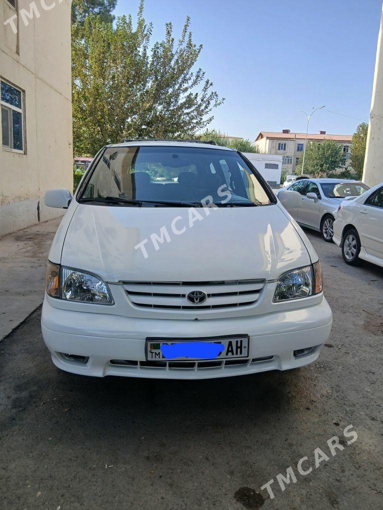 Toyota Sienna 2000 - 130 000 TMT - Хитровка - img 2