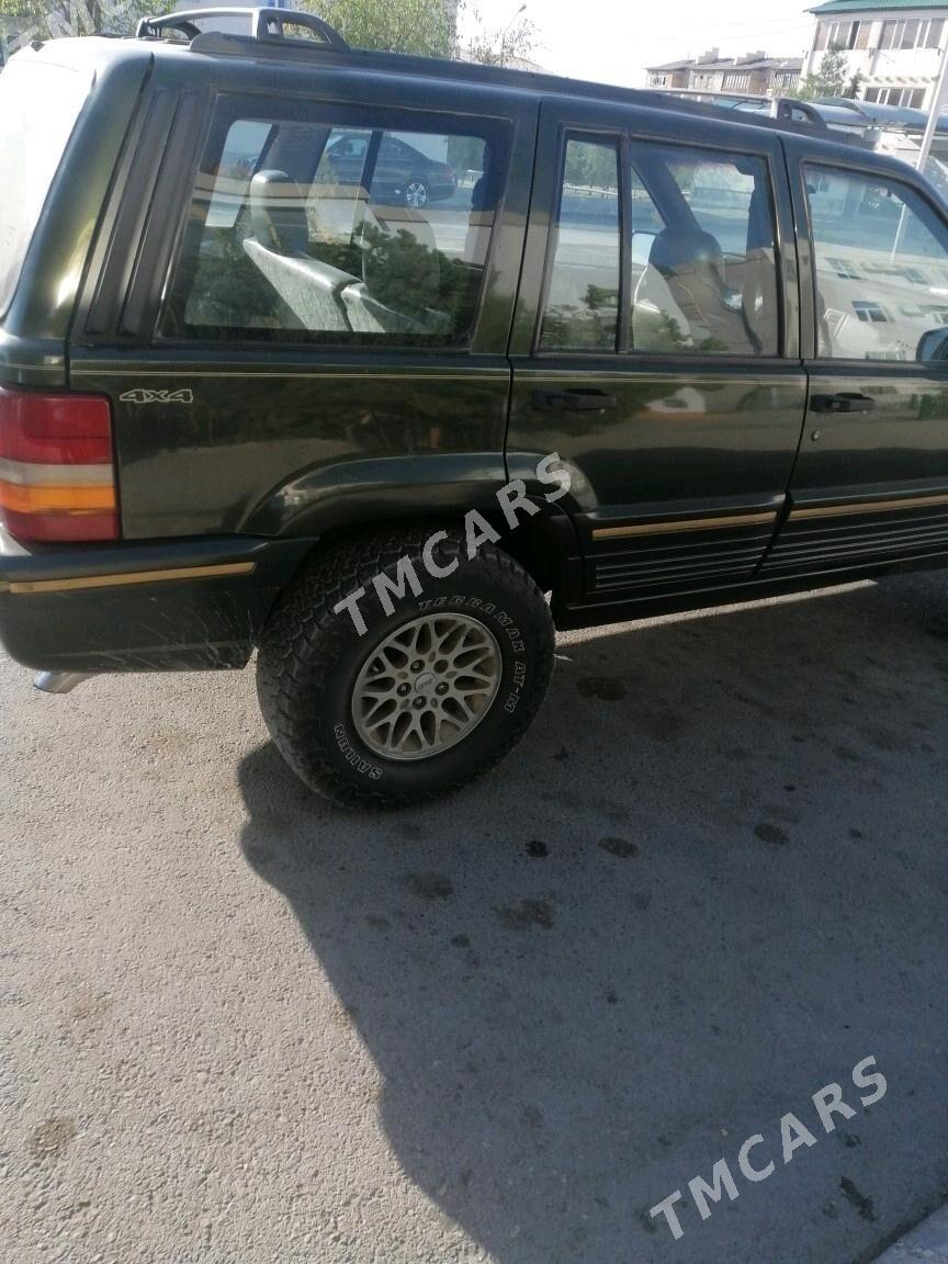 Jeep Grand Cherokee 4xe 2001 - 60 000 TMT - Balkanabat - img 2