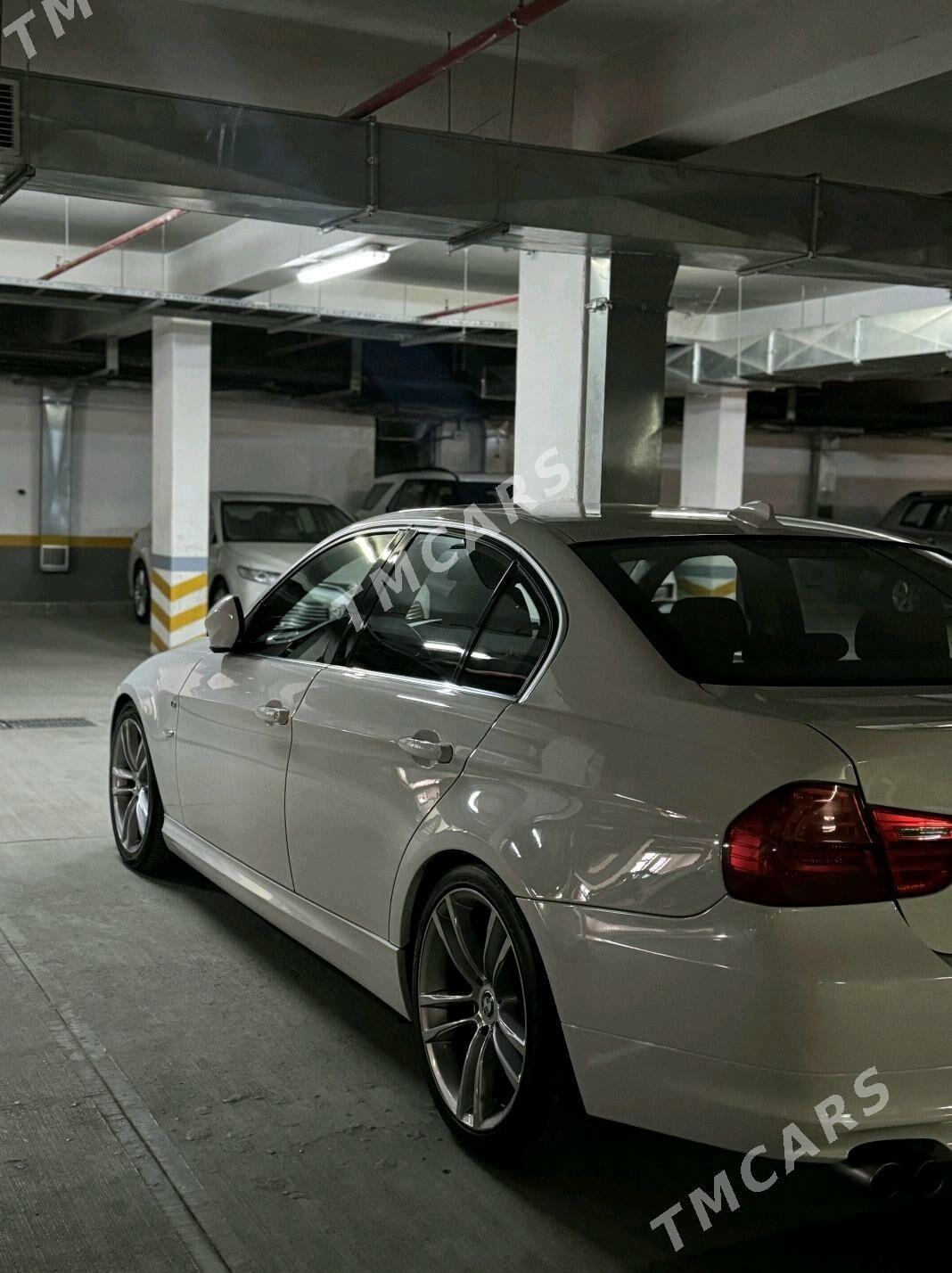 BMW 3 Series 2010 - 195 000 TMT - Улица Ататурка - img 1