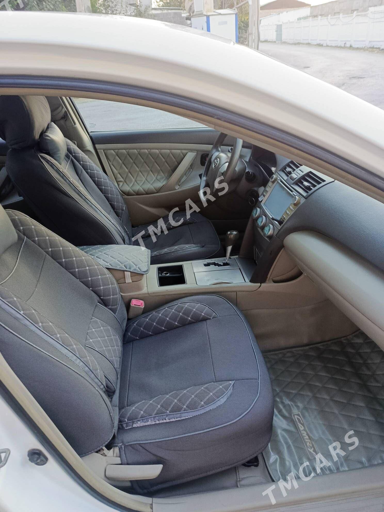 Toyota Camry 2007 - 142 000 TMT - Bedew - img 3