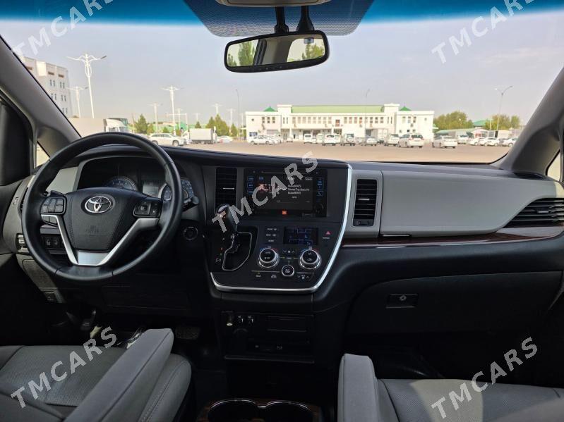 Toyota Sienna 2018 - 470 000 TMT - Aşgabat - img 3