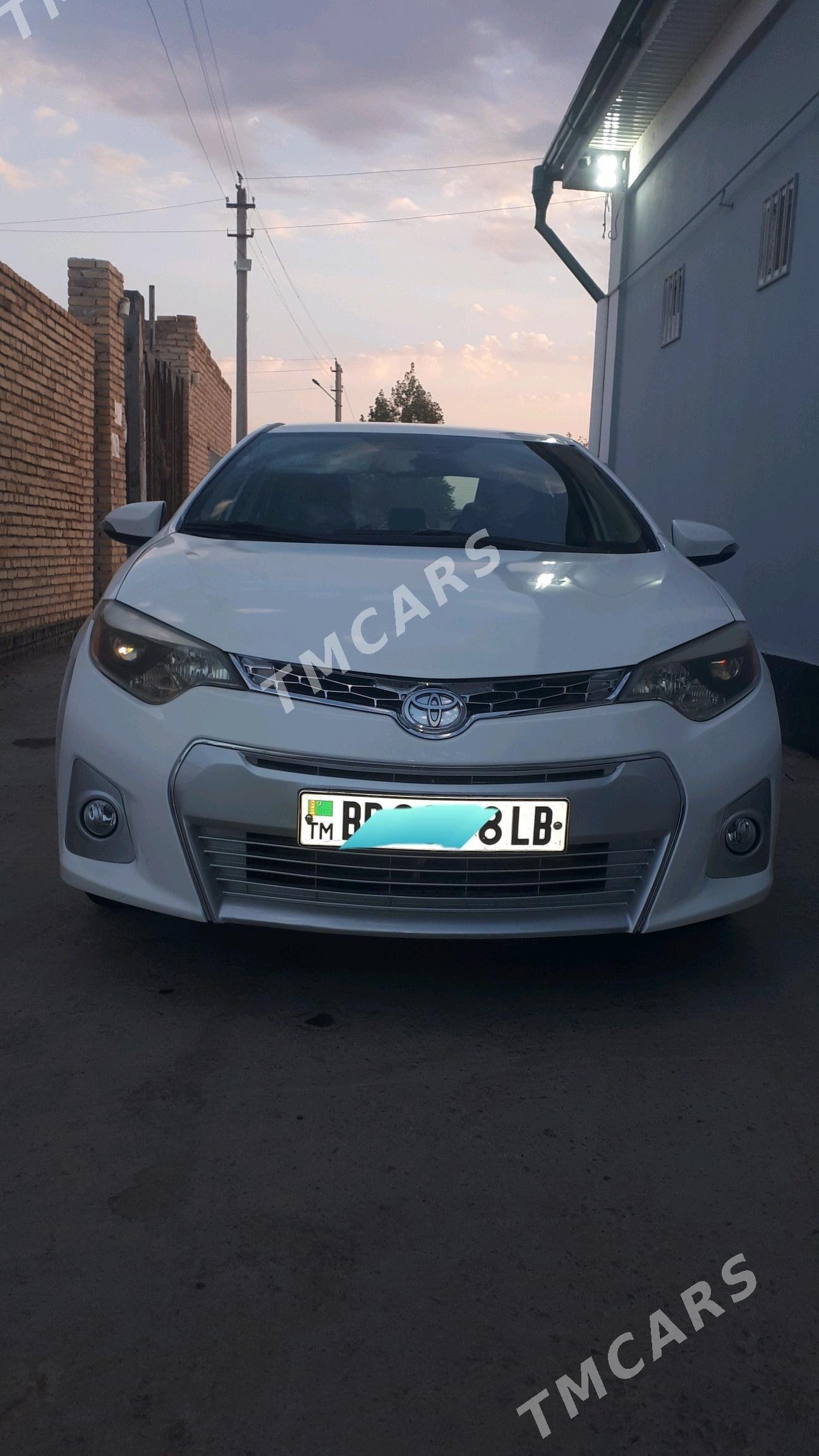 Toyota Corolla 2014 - 189 000 TMT - Туркменабат - img 4