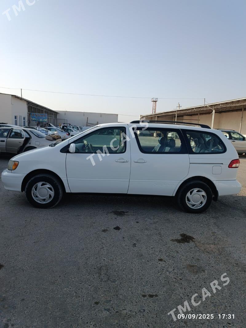 Toyota Sienna 2001 - 140 000 TMT - Теджен - img 6