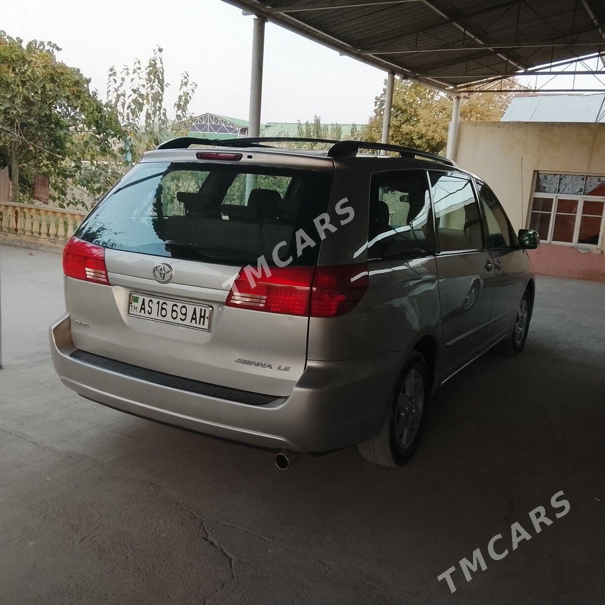 Toyota Sienna 2003 - 230 000 TMT - Bäherden - img 3