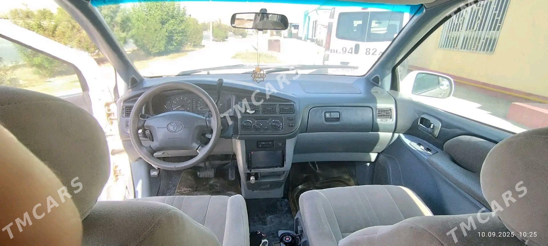 Toyota Sienna 1999 - 140 000 TMT - Bäherden - img 3
