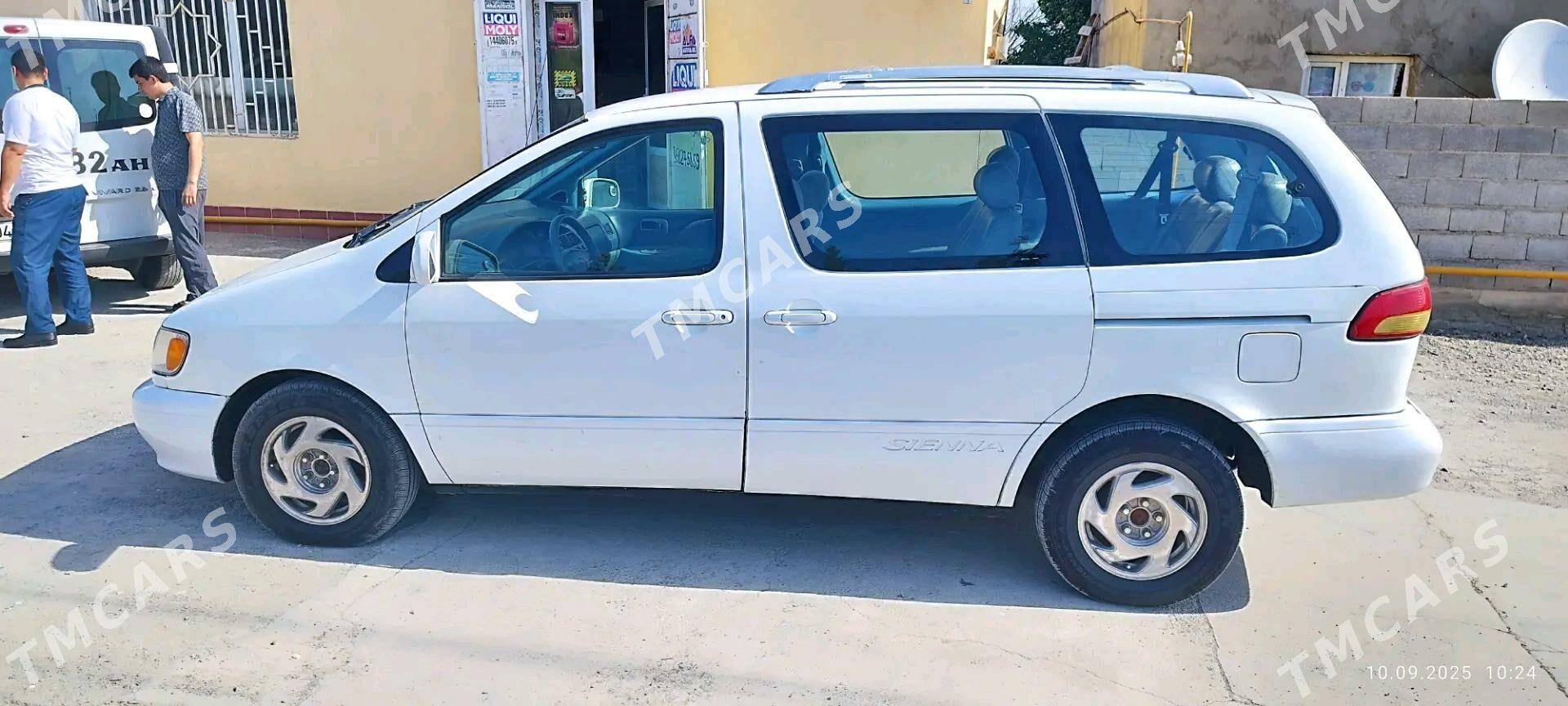 Toyota Sienna 1999 - 140 000 TMT - Bäherden - img 1