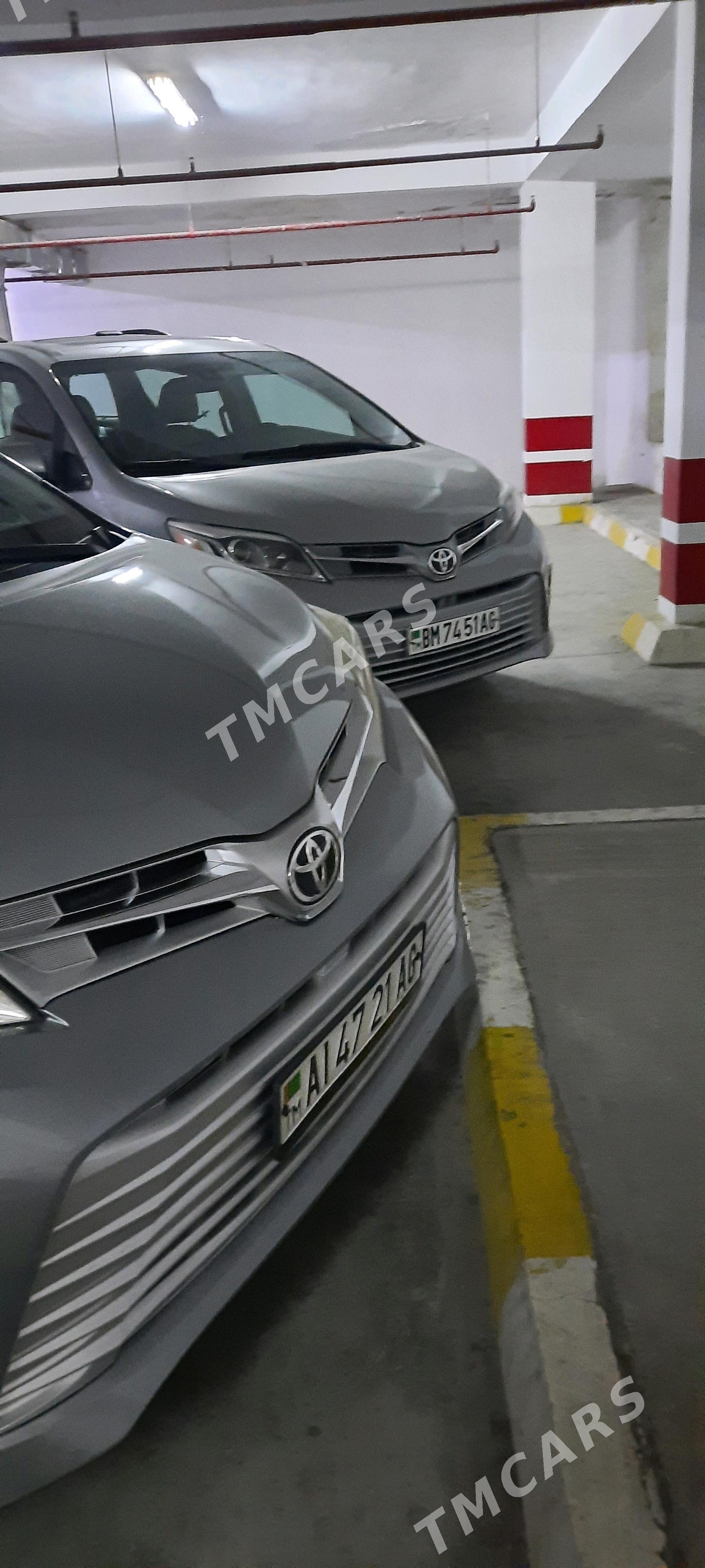 Toyota Sienna 2016 - 395 000 TMT - Sowetskiý köç. (Garaşsyzlyk şaýoly) - img 3