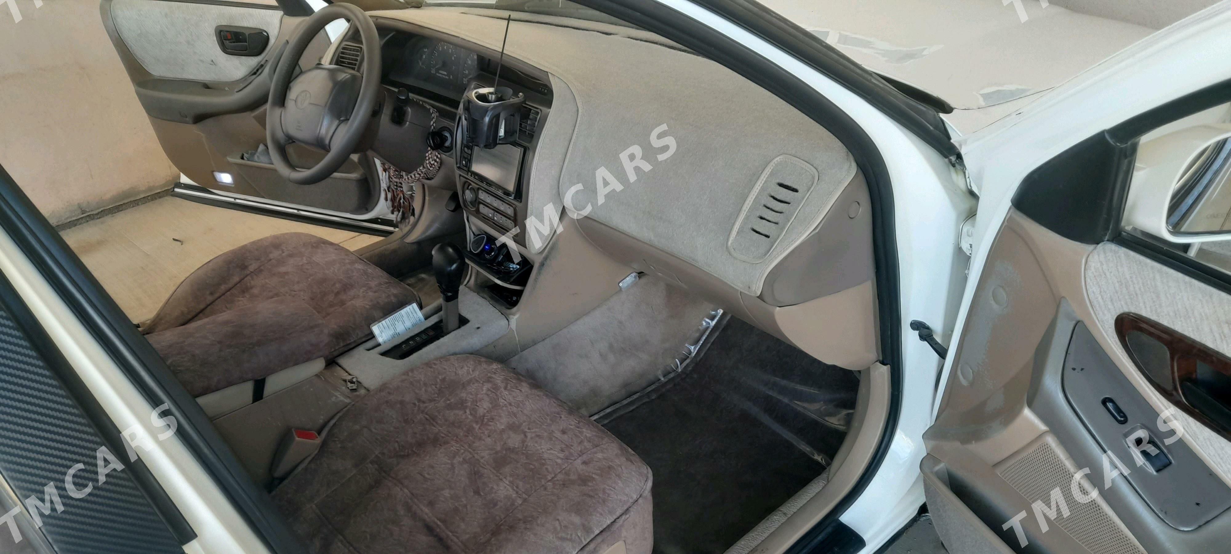 Toyota Avalon 1999 - 126 000 TMT - Гурбансолтан Едже - img 2