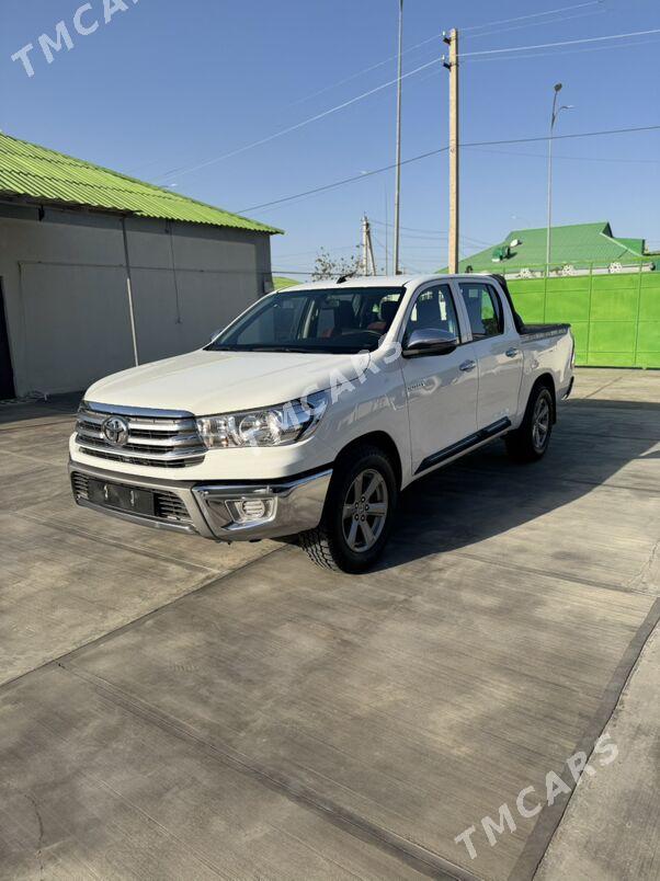 Toyota Hilux 2022 - 440 000 TMT - Ашхабад - img 5