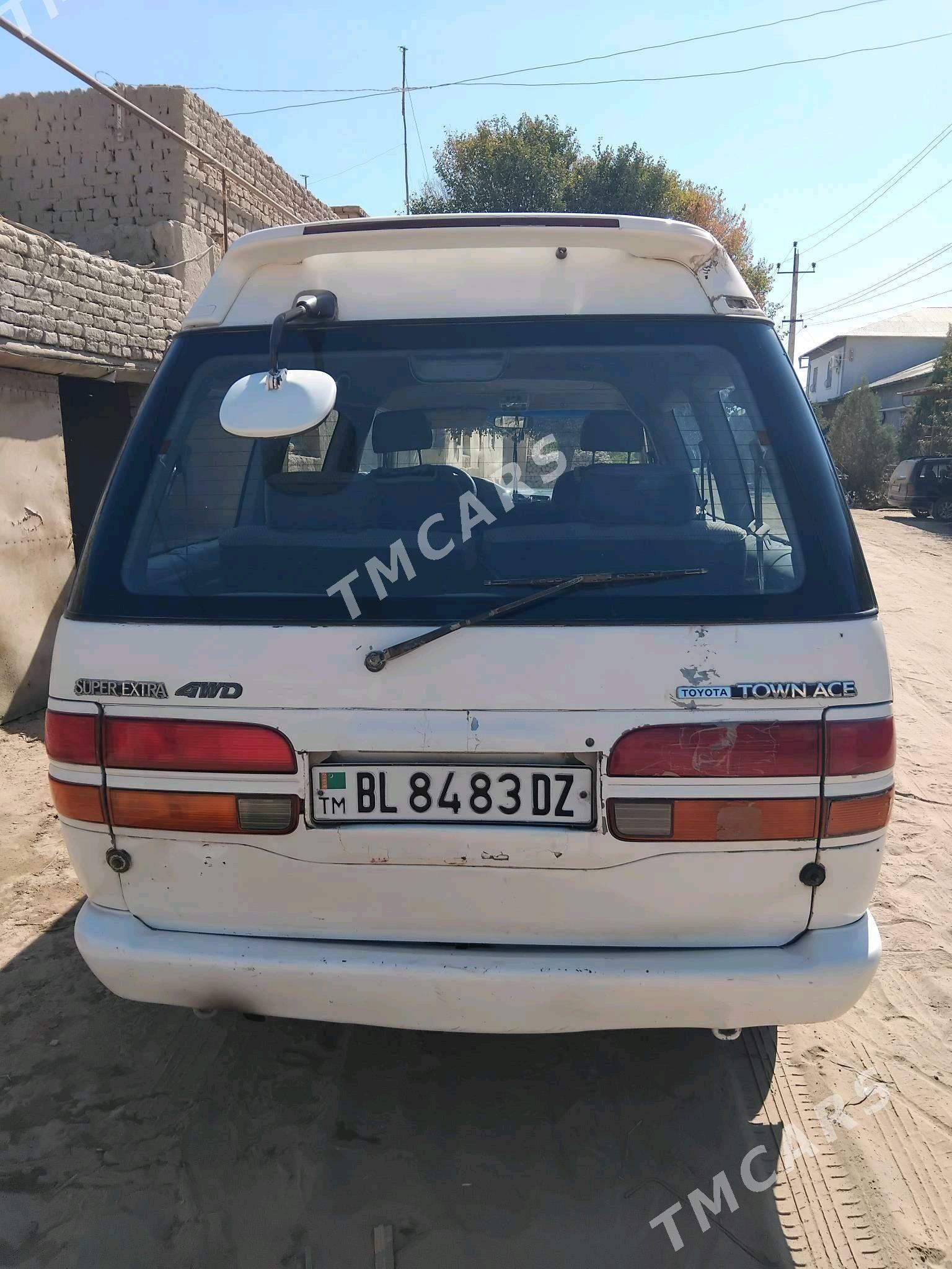Toyota Town Ace 1992 - 30 000 TMT - Шабатский этрап - img 2