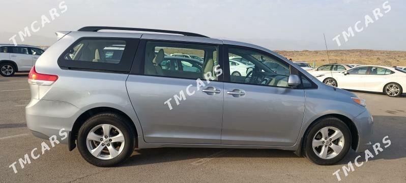 Toyota Sienna 2011 - 277 000 TMT - Kaka - img 3