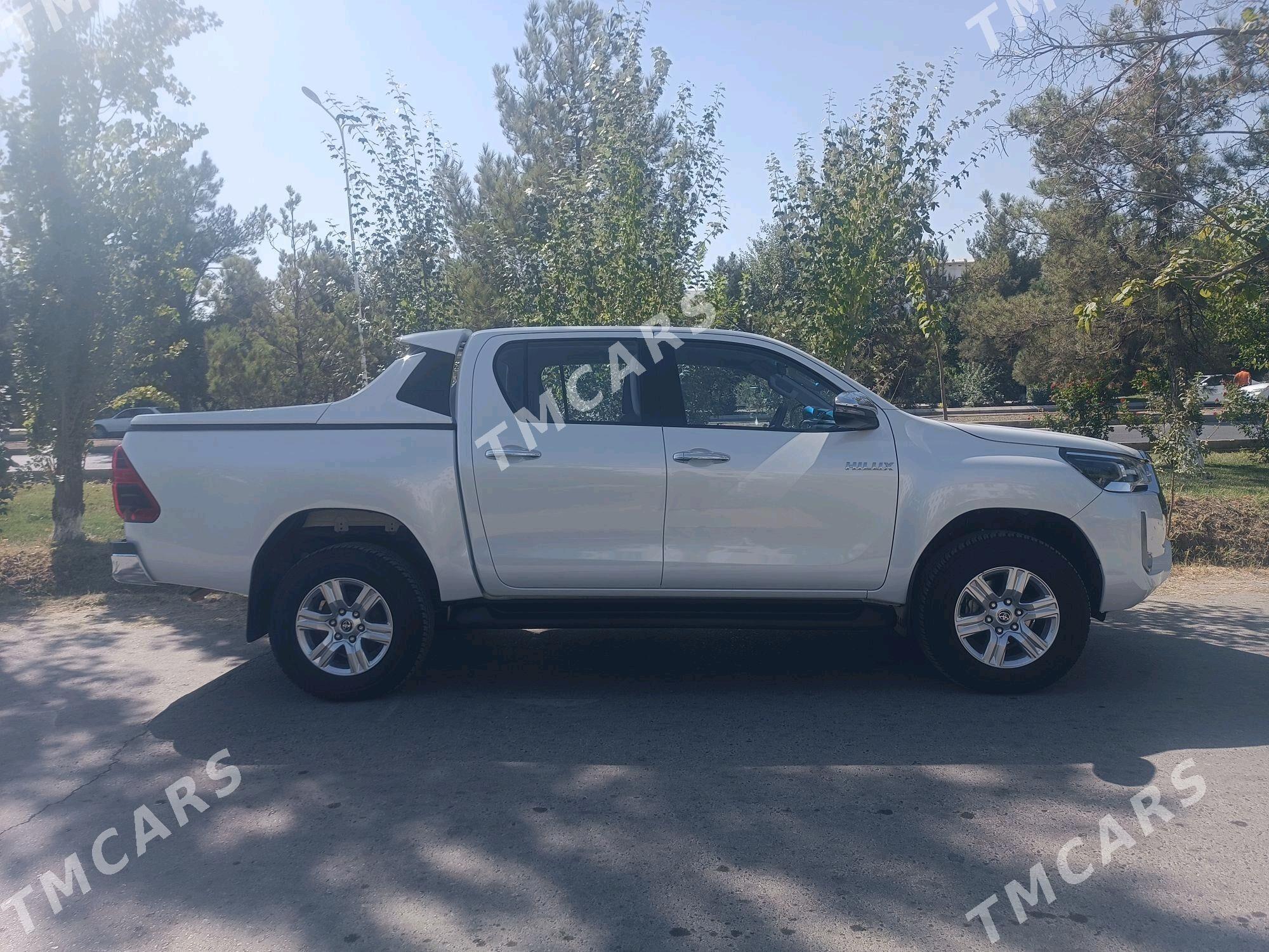 Toyota Hilux 2023 - 630 000 TMT - Туркменабат - img 3