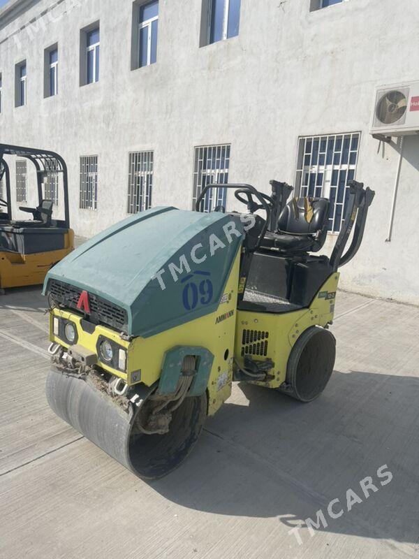 LiuGong CLG 25AS 2022 - 350 000 TMT - Ашхабад - img 3