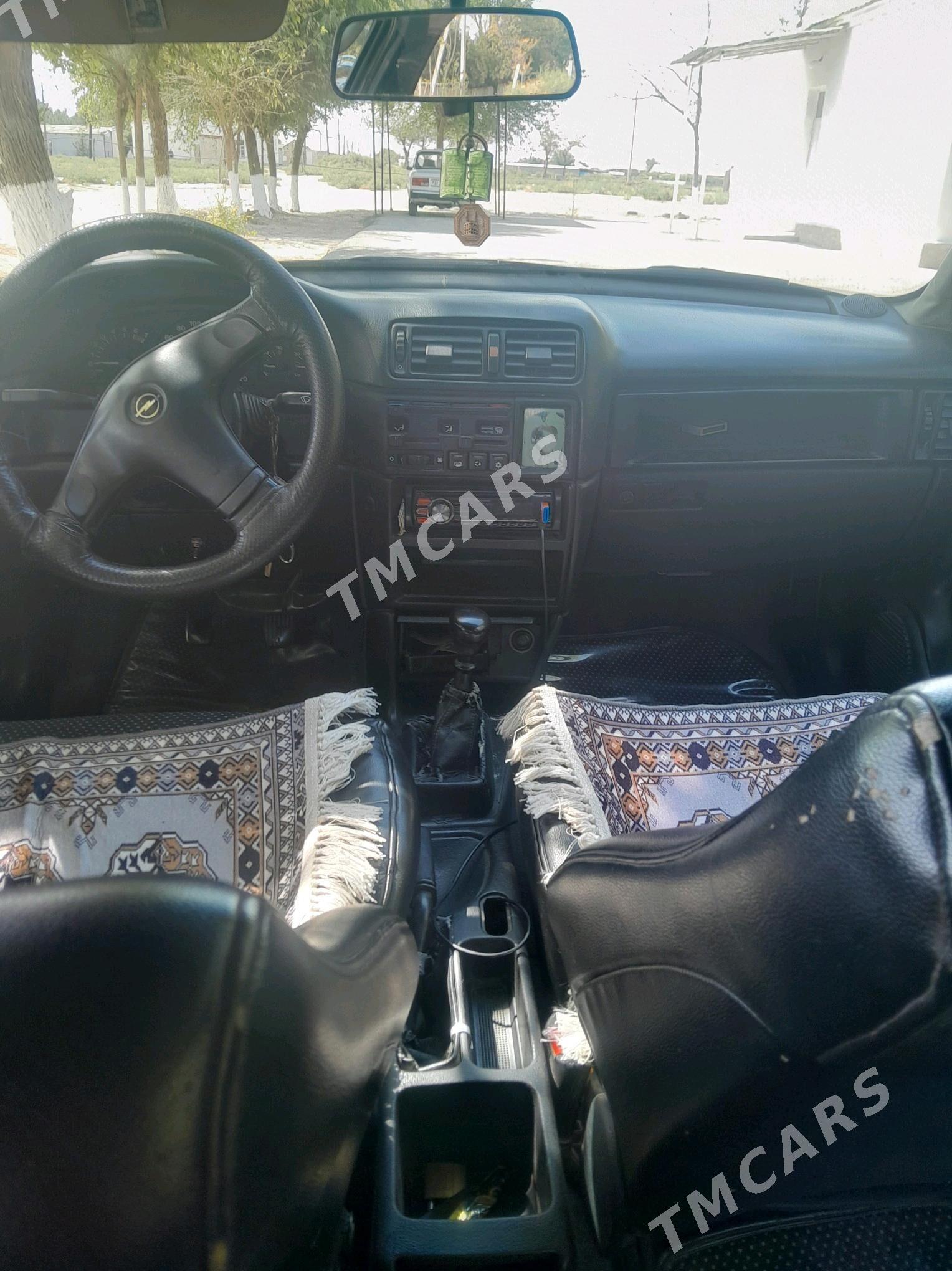 Opel Vectra 1992 - 42 000 TMT - Gökdepe - img 3