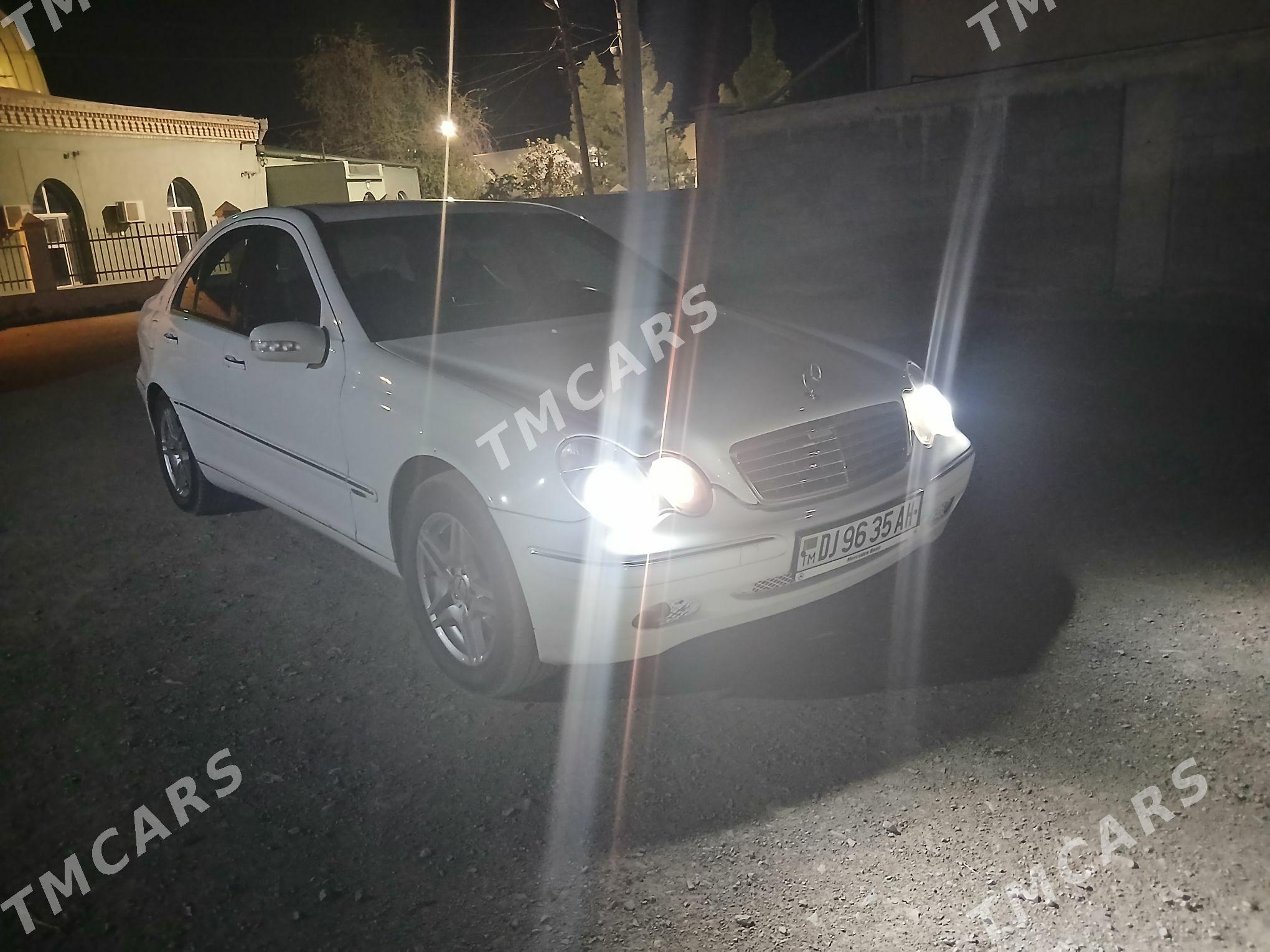Mercedes-Benz C-Class 2000 - 110 000 TMT - Бахарден - img 9