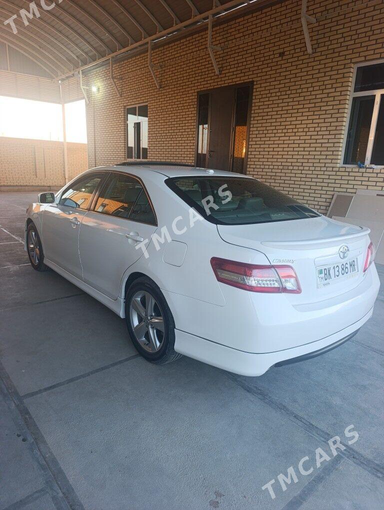 Toyota Camry 2011 - 180 000 TMT - Мары - img 3