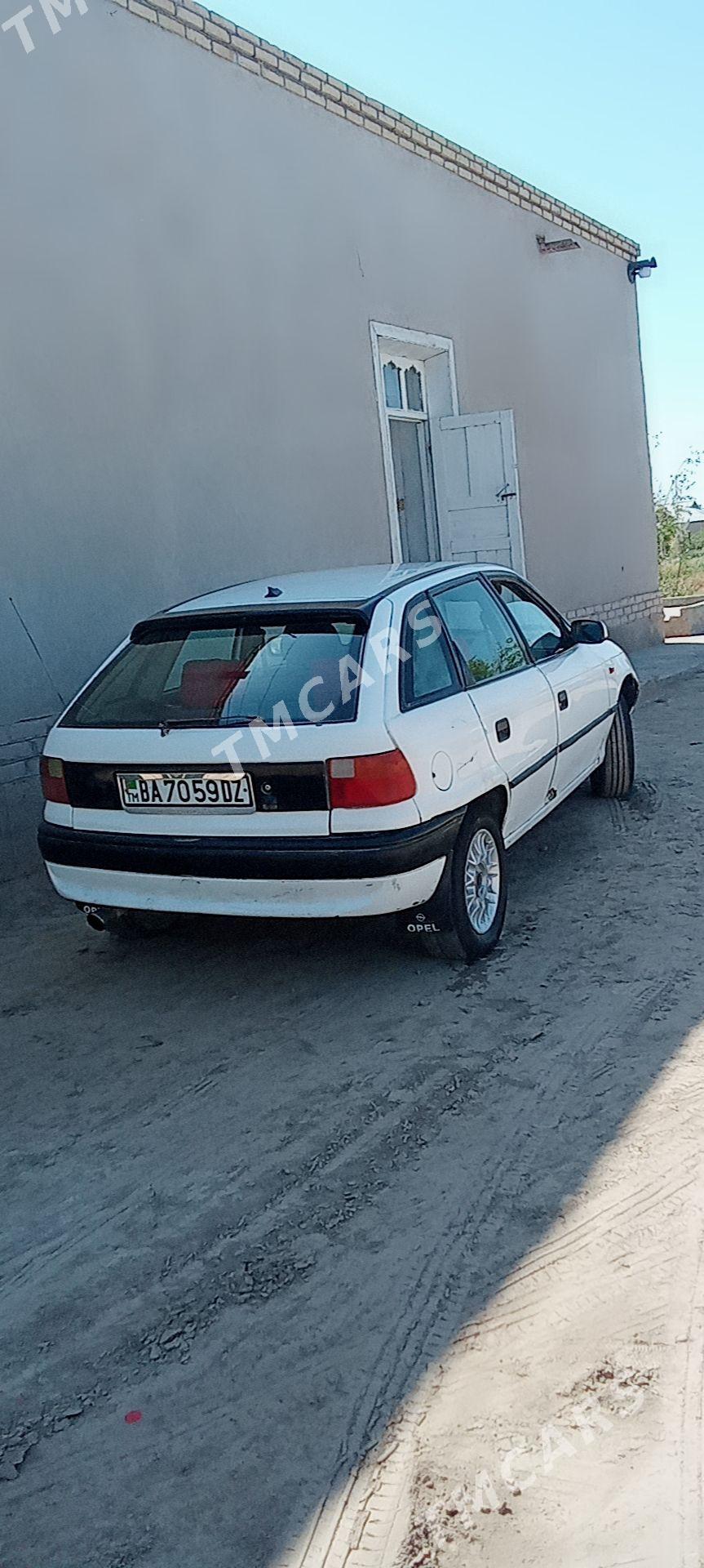 Opel Astra 1995 - 30 000 TMT - Болдумсаз - img 2