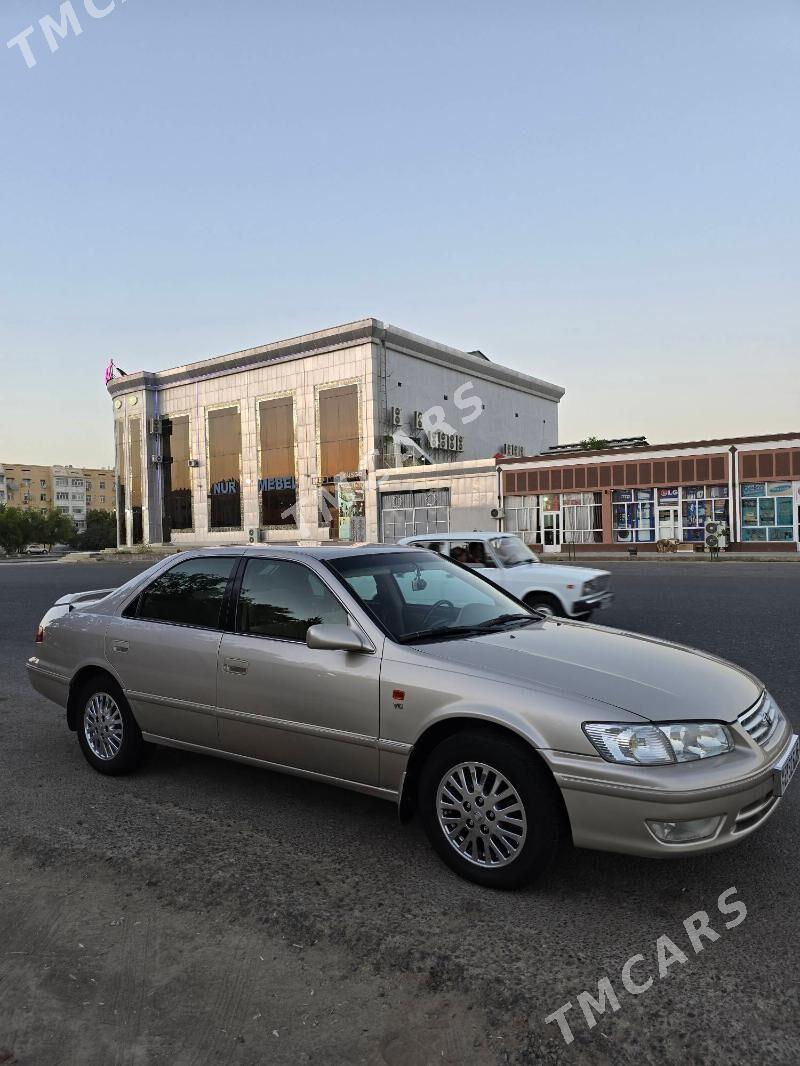 Toyota Camry 2000 - 180 000 TMT - Байрамали - img 4