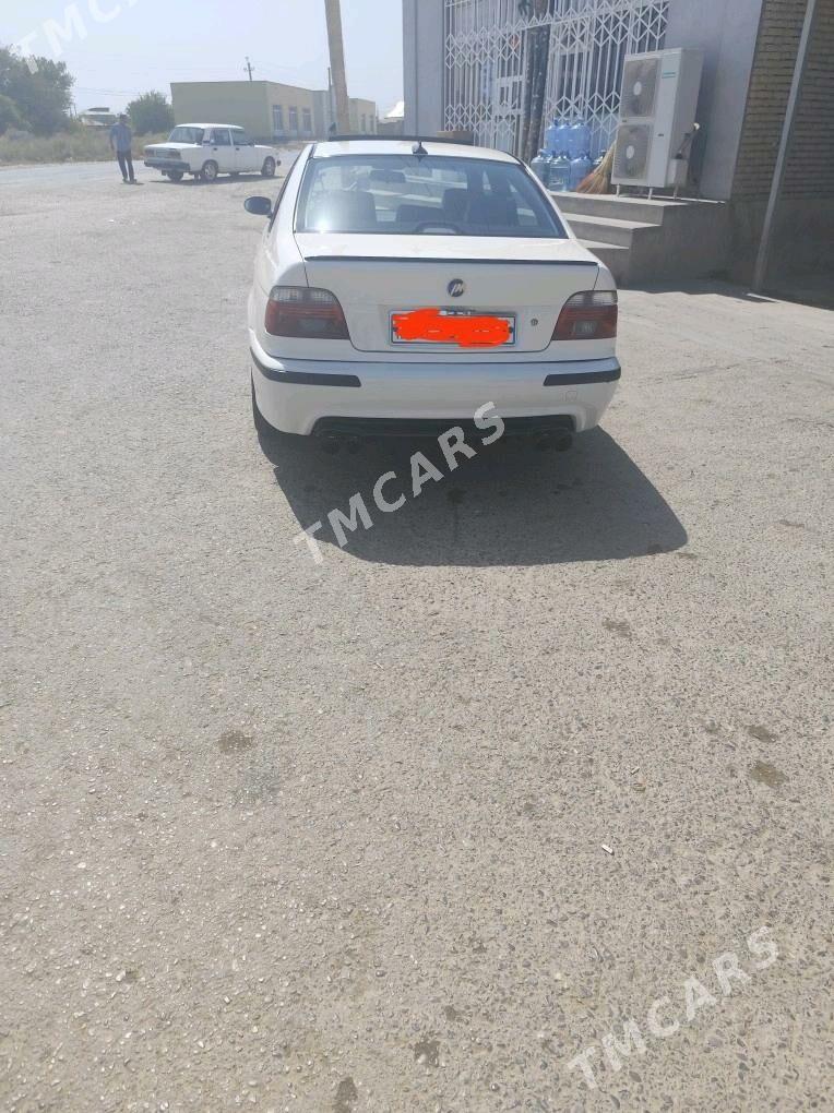 BMW E39 2002 - 160 000 TMT - Кака - img 8