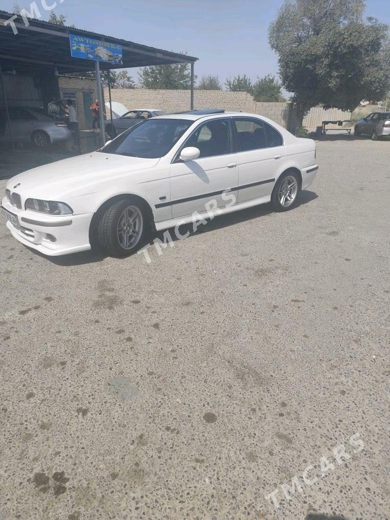 BMW E39 2002 - 160 000 TMT - Кака - img 2