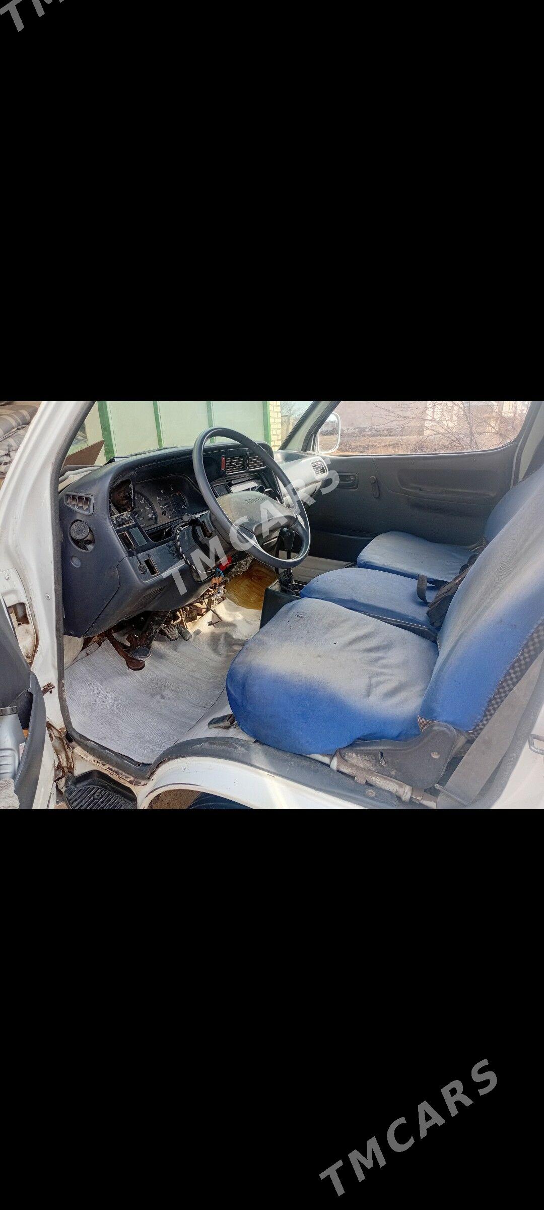 Toyota Hiace 1992 - 55 000 TMT - Мургап - img 5