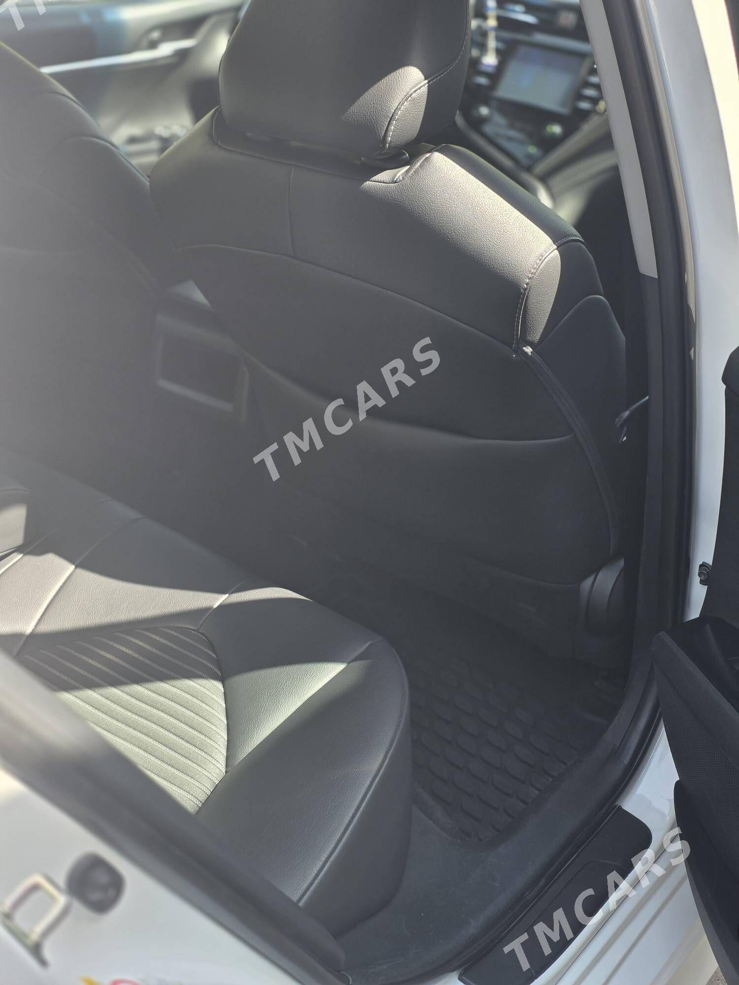 Toyota Camry 2018 - 337 000 TMT - Ашхабад - img 2