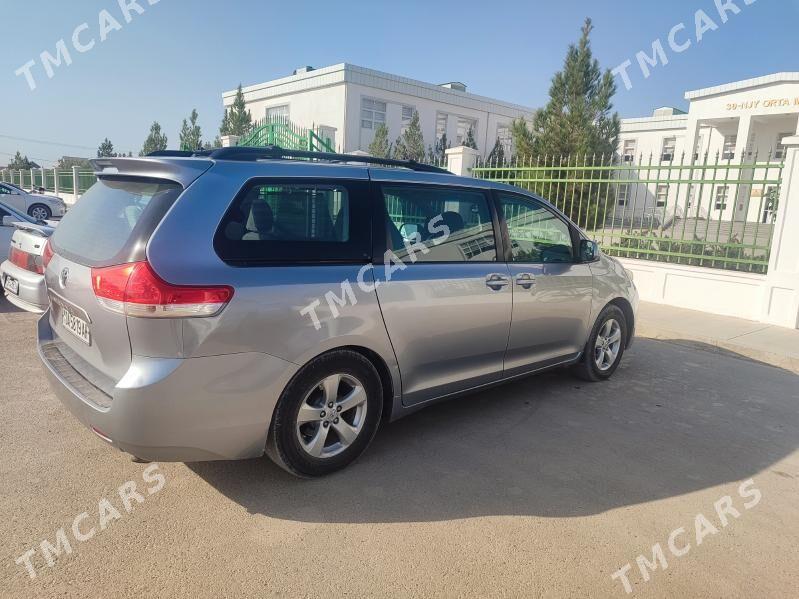 Toyota Sienna 2010 - 280 000 TMT - Tejen - img 3