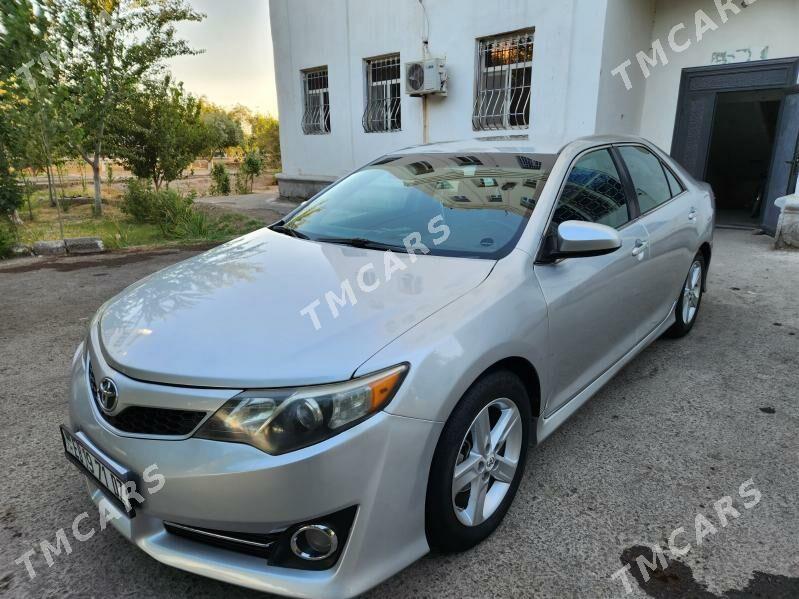 Toyota Camry 2012 - 218 000 TMT - Şabat etr. - img 9