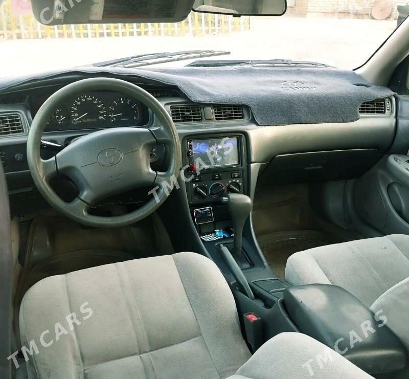 Toyota Camry 2001 - 115 000 TMT - Кака - img 2