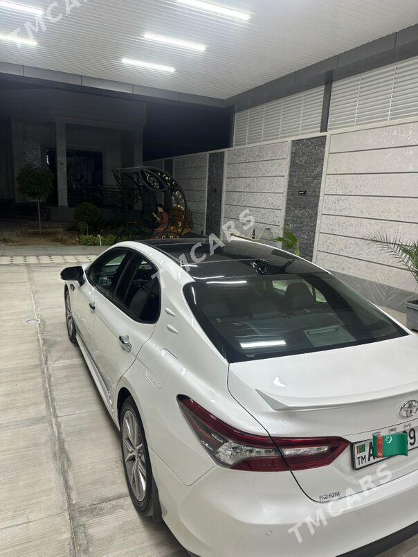 Toyota Camry 2023 - 560 000 TMT - Ашхабад - img 2