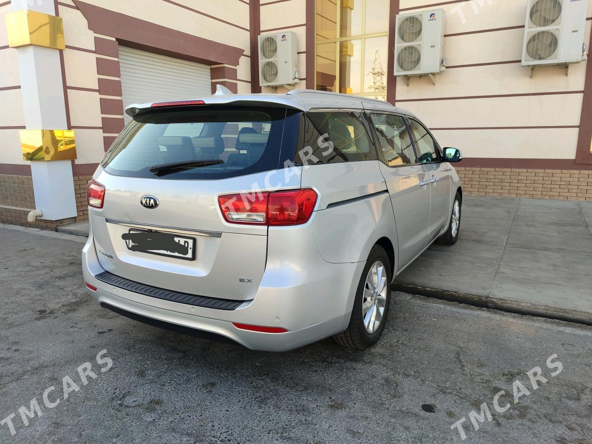 Kia Sedona 2017 - 280 000 TMT - Туркменабат - img 4