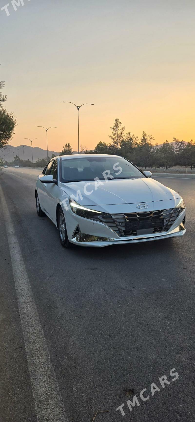 Hyundai Elantra 2021 - 250 000 TMT - Ашхабад - img 8