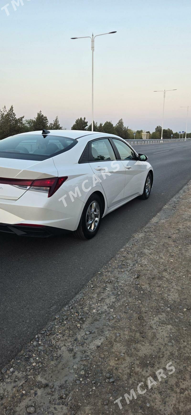 Hyundai Elantra 2021 - 250 000 TMT - Ашхабад - img 6