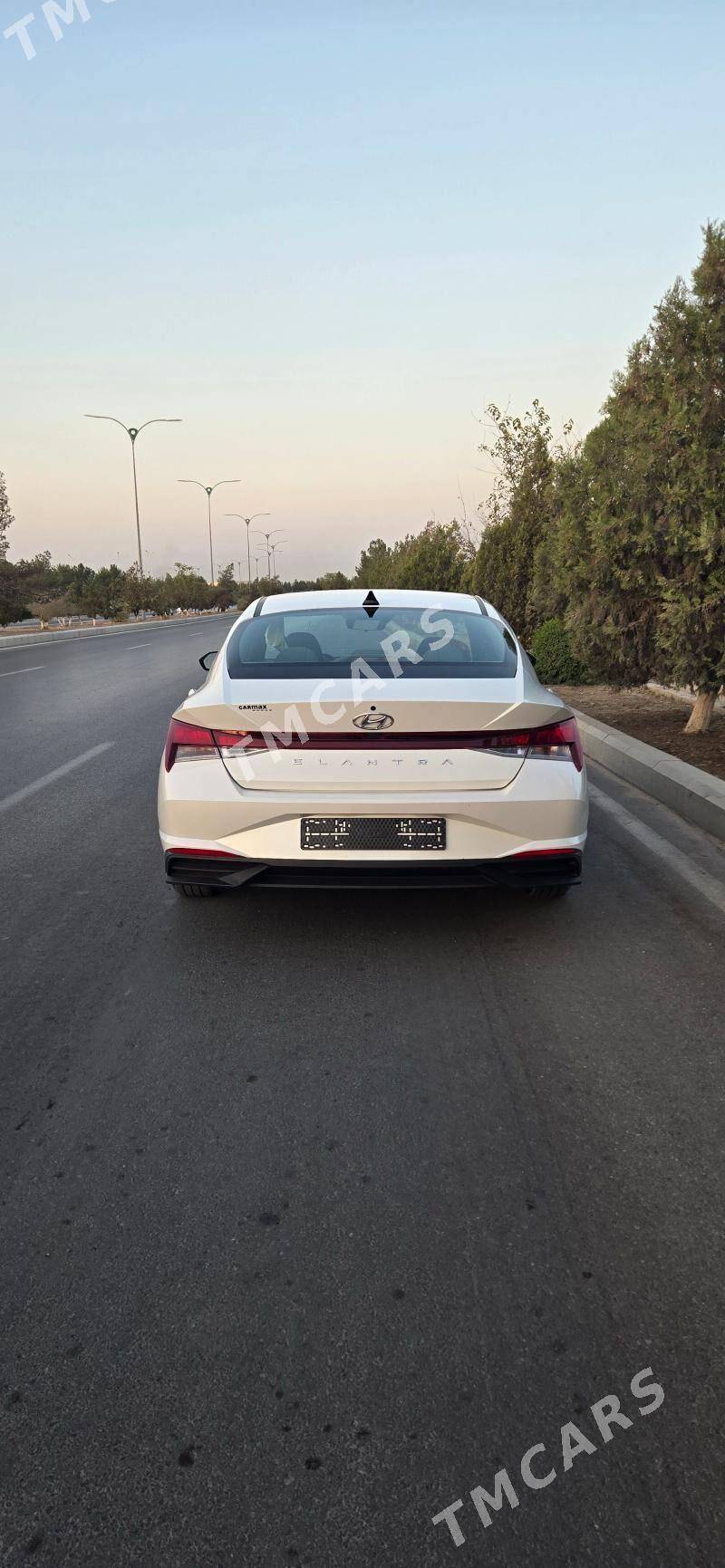 Hyundai Elantra 2021 - 250 000 TMT - Ашхабад - img 4