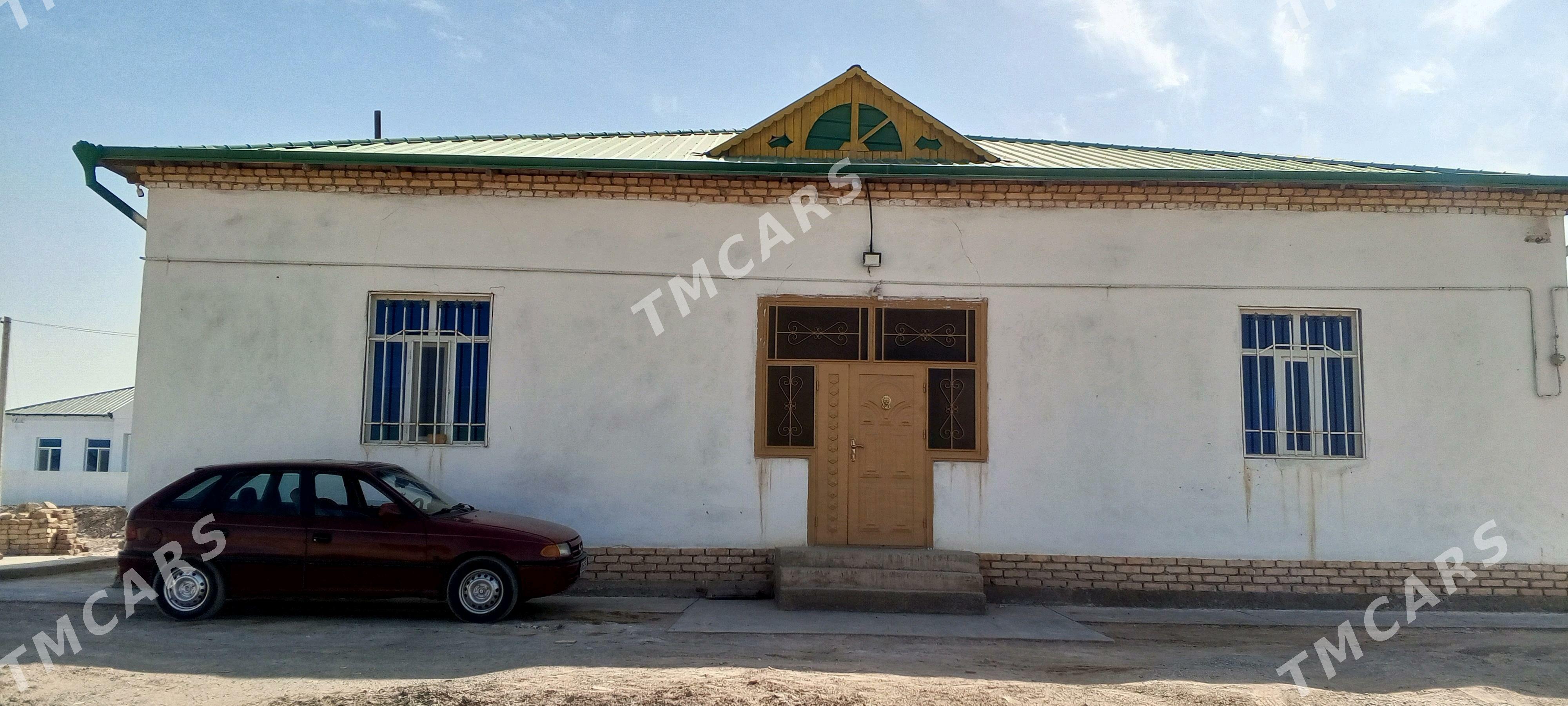 Aeraport tarapda - Дашогуз - img 6