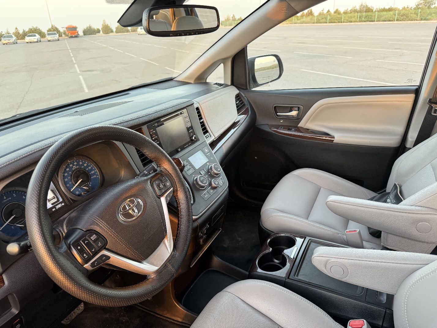 Toyota Sienna 2020 - 575 000 TMT - Ашхабад - img 7